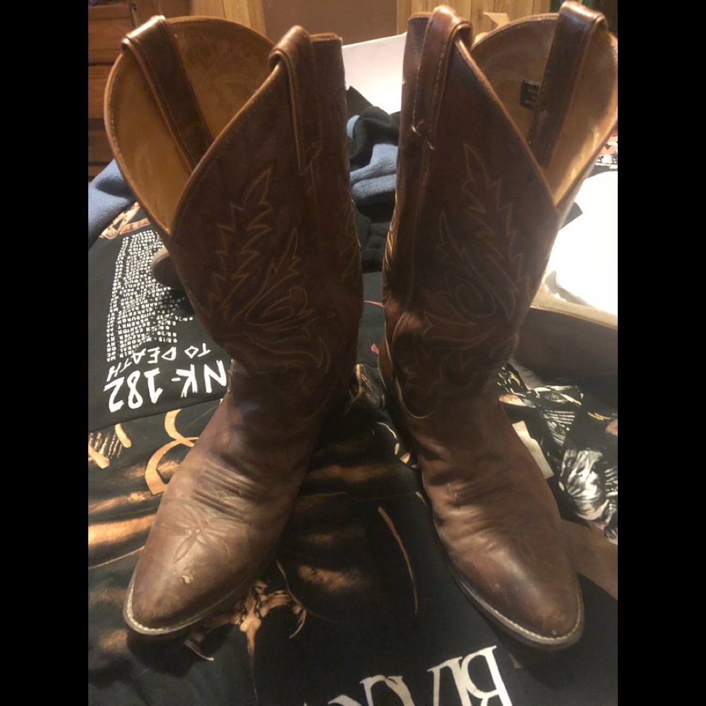 Justin boots size 10
